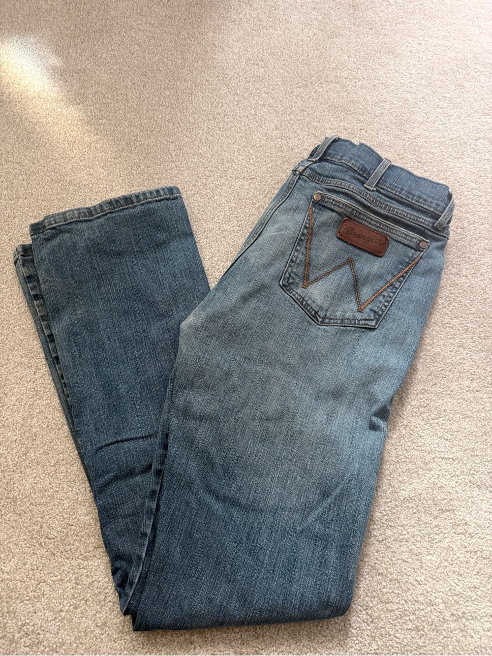 Wrangler Men’s Medium Blue Boot-Cut Jeans